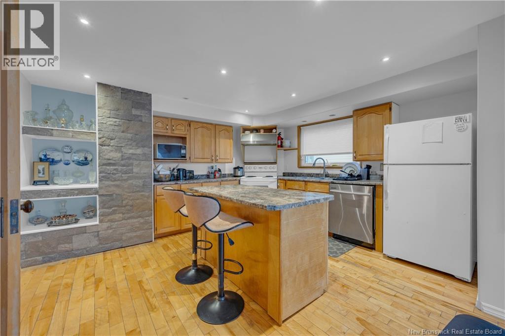 108 Richard Street - 14