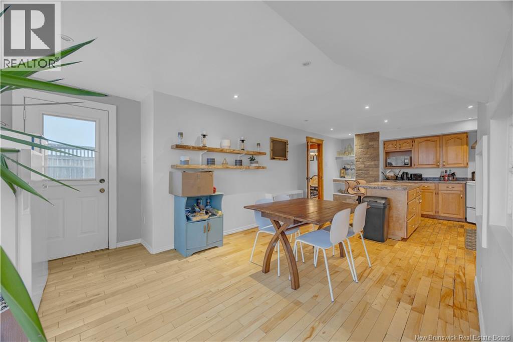 108 Richard Street - 17