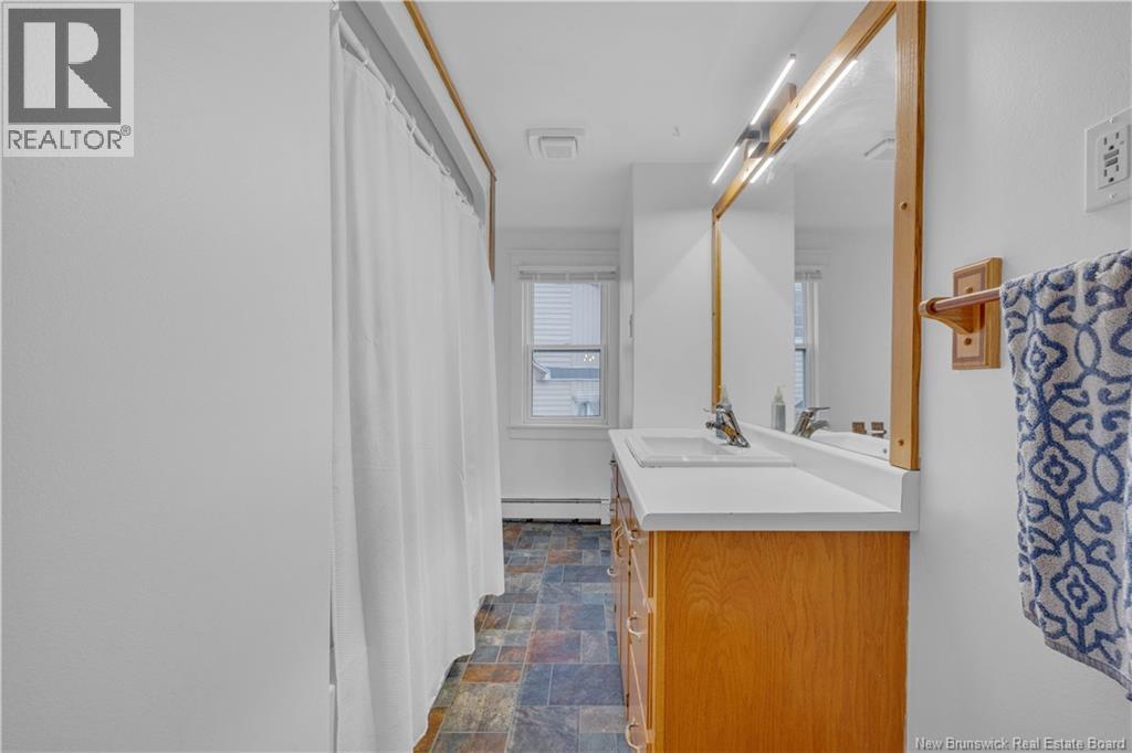 108 Richard Street - 21