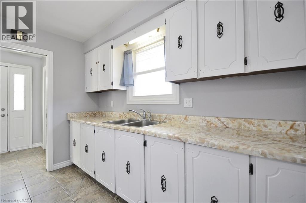 219 BAKERSFIELD Drive, Cambridge, Ontario, N1R6X9 — Photo 15