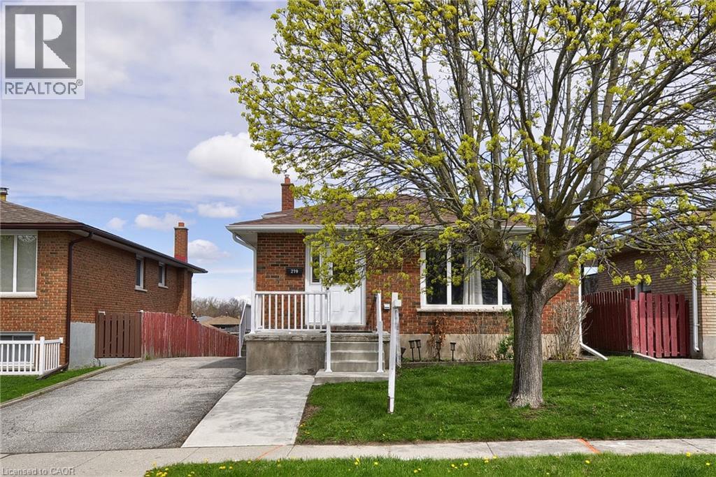 219 BAKERSFIELD Drive, Cambridge, Ontario, N1R6X9 — Photo 2