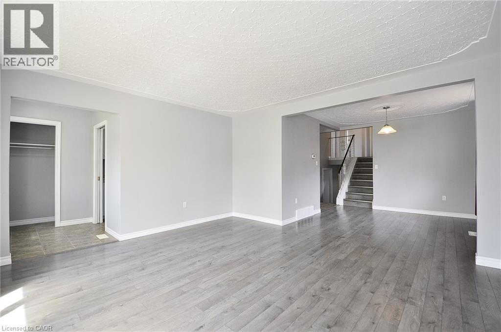 219 BAKERSFIELD Drive, Cambridge, Ontario, N1R6X9 — Photo 8