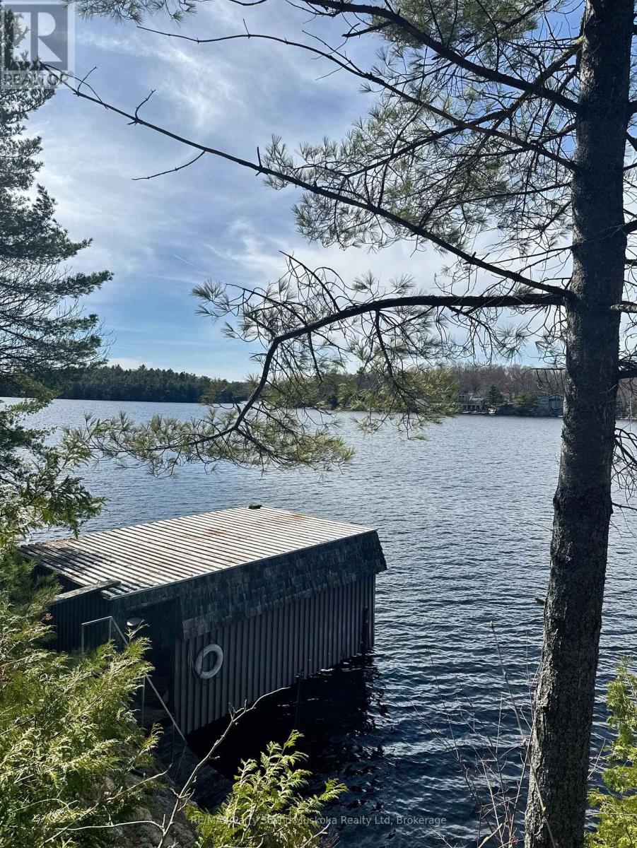 55 HEALEY LAKE WATER - 42