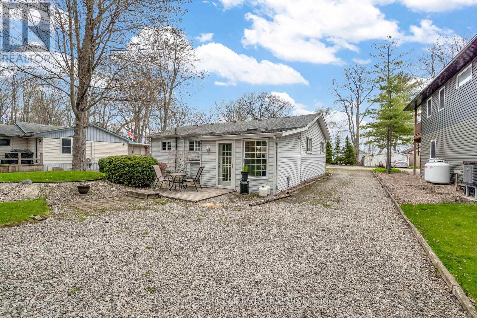 9900 LAKE ROAD - 29
