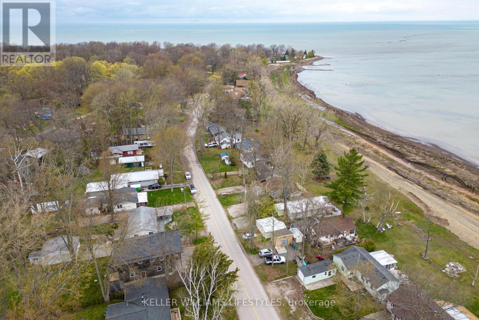 9900 LAKE ROAD - 43