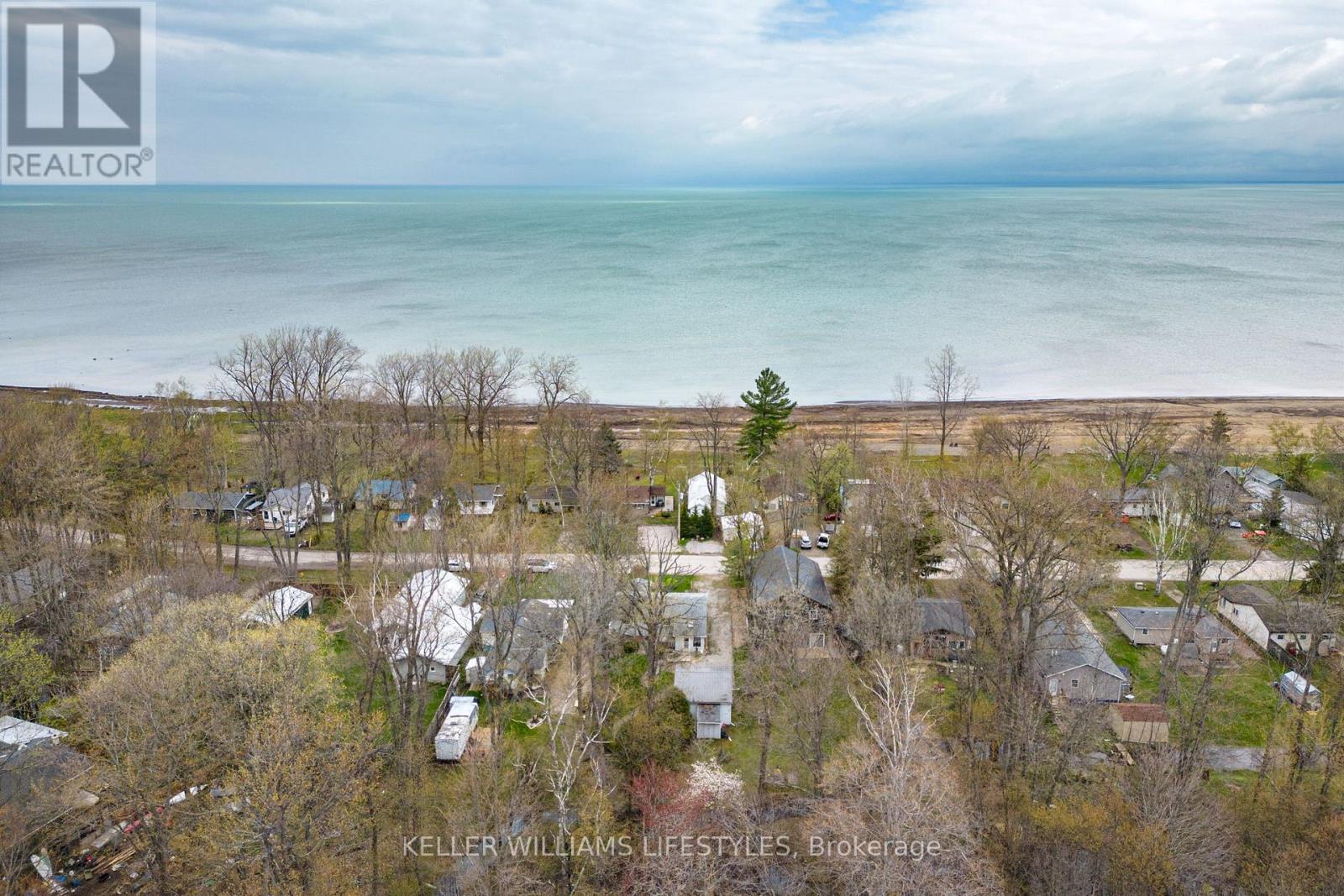 9900 LAKE ROAD - 44