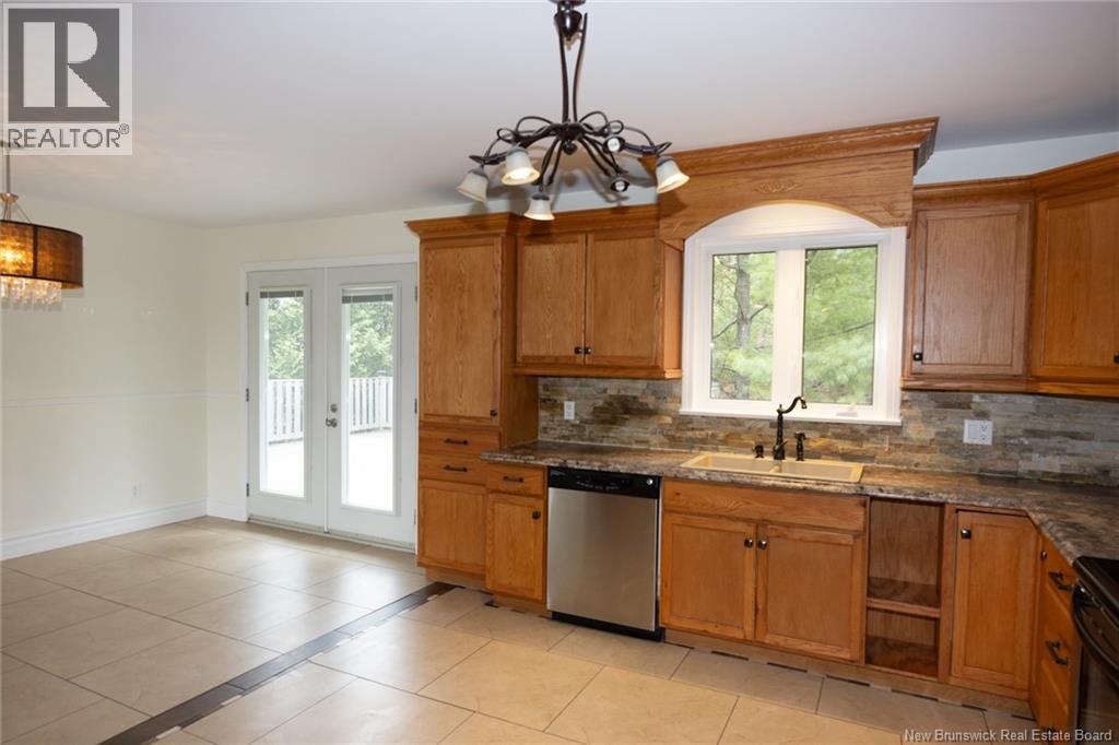 372 Kimble Drive - 11