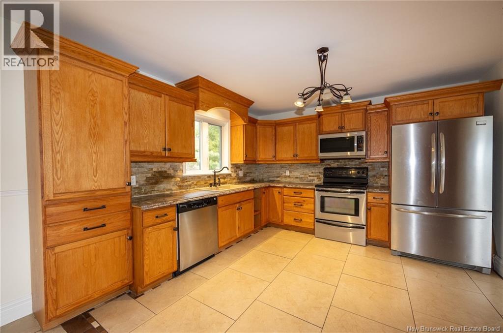 372 Kimble Drive - 4