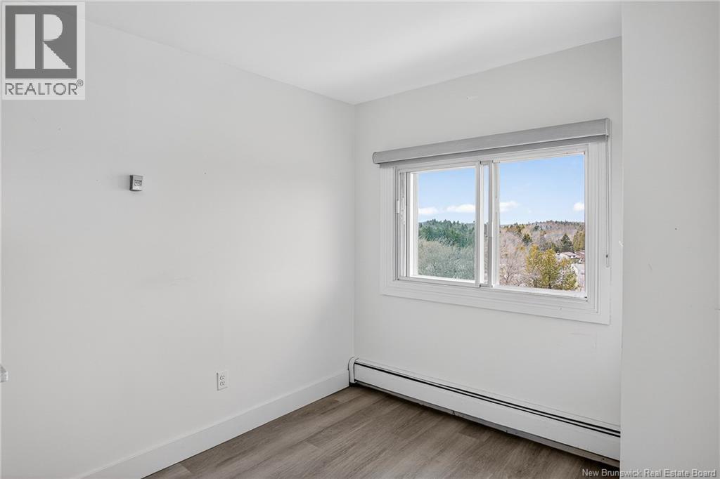 #511 310 Woodward Avenue - 12