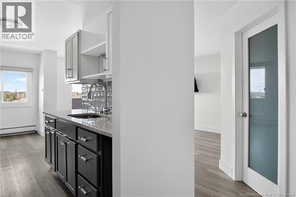 #511 310 Woodward Avenue - 5