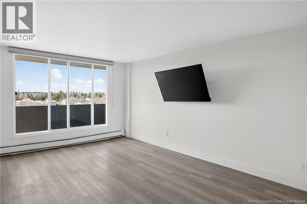 #511 310 Woodward Avenue - 7