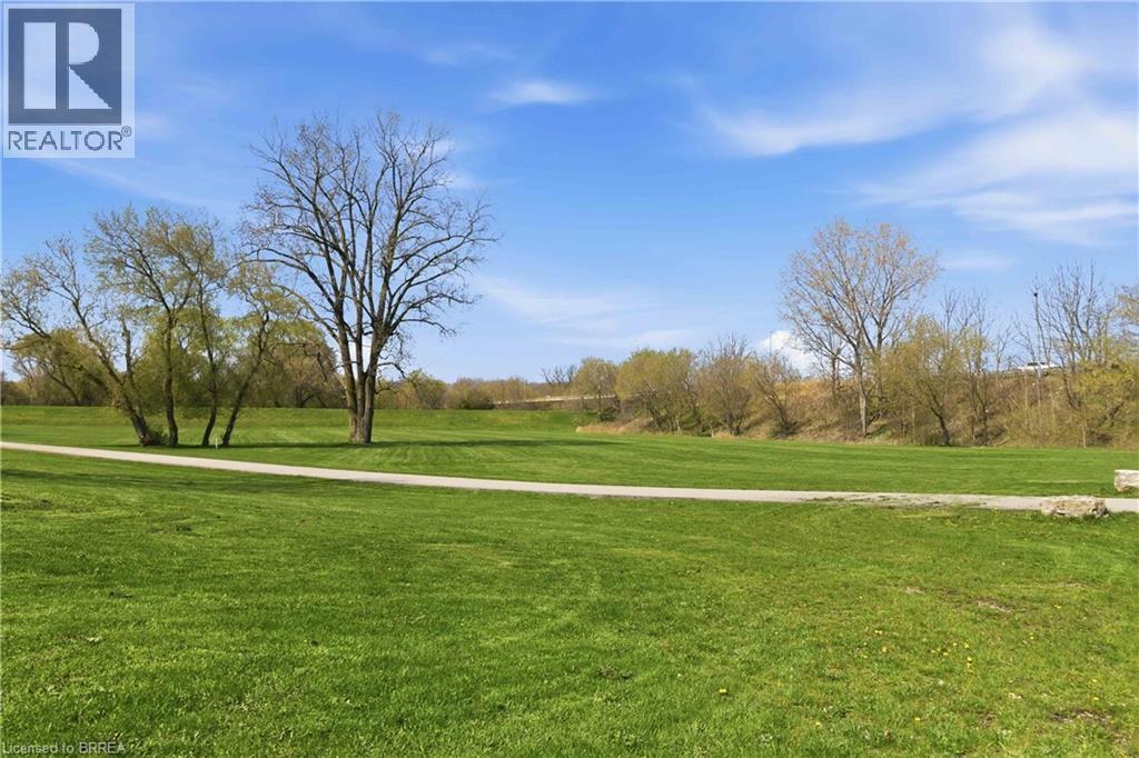 7 ONTARIO Street, Brantford, Ontario, N3S2B7 — Photo 37
