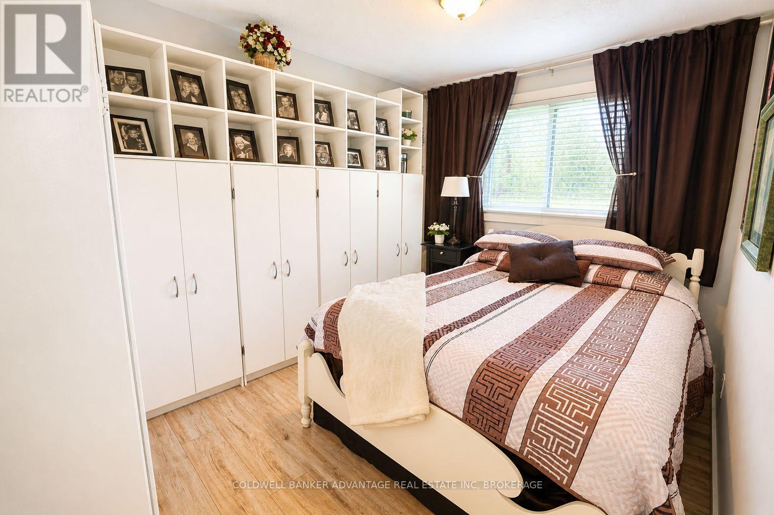 29 WILLCHER DRIVE - 11