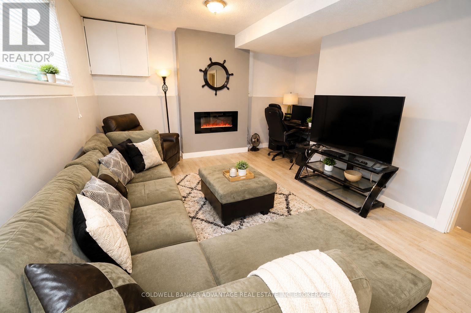 29 WILLCHER DRIVE - 15