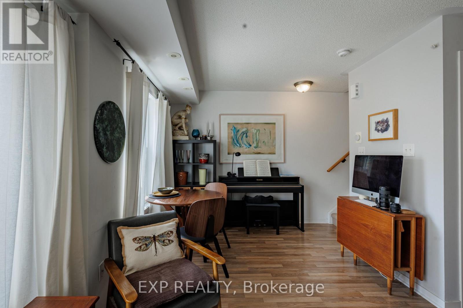 #5 88 MUNRO STREET - 16