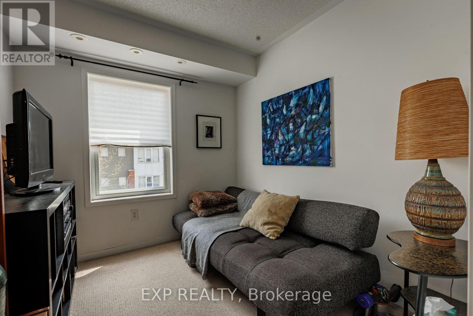 #5 88 MUNRO STREET - 25