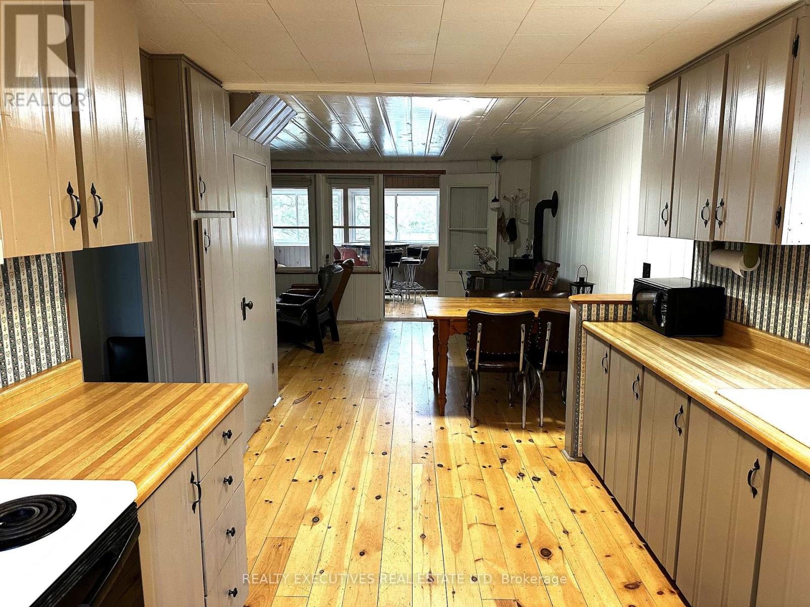 210 BIRCH BAY LANE - 4