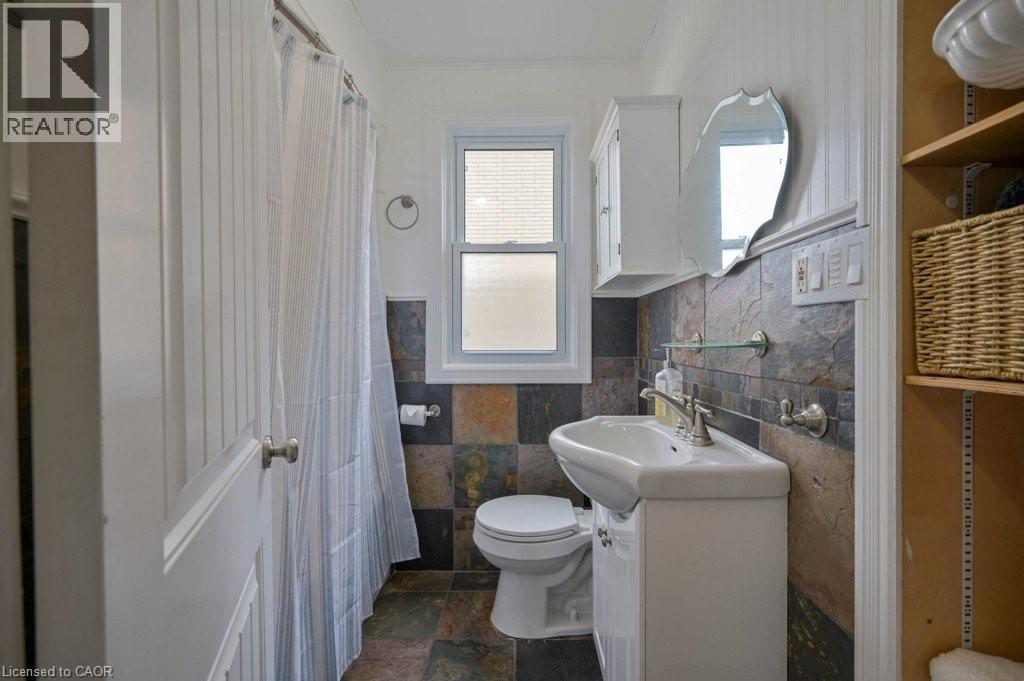 98 W MORTON Avenue W, Brantford, Ontario, N3R2P1 — Photo 12