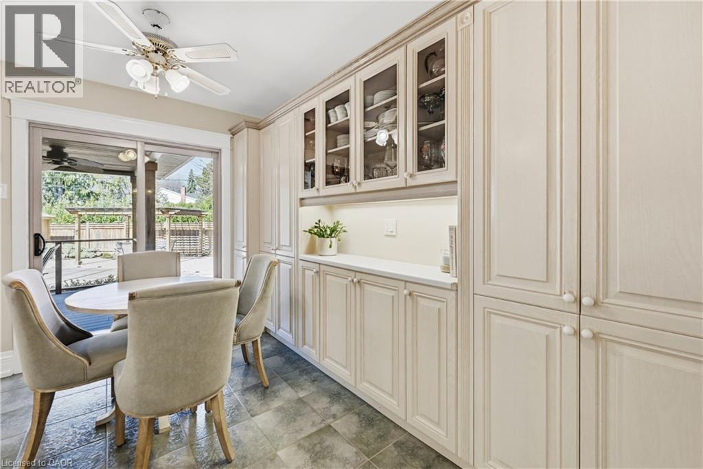 248 APPLEVALE Court, Burlington, Ontario, L7L2B9 — Photo 17