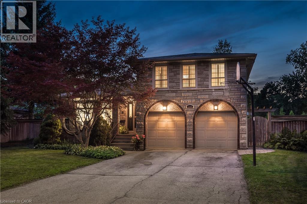 248 APPLEVALE Court, Burlington, Ontario, L7L2B9 — Photo 3