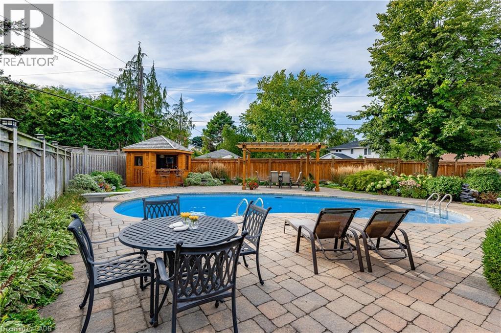 248 APPLEVALE Court, Burlington, Ontario, L7L2B9 — Photo 30
