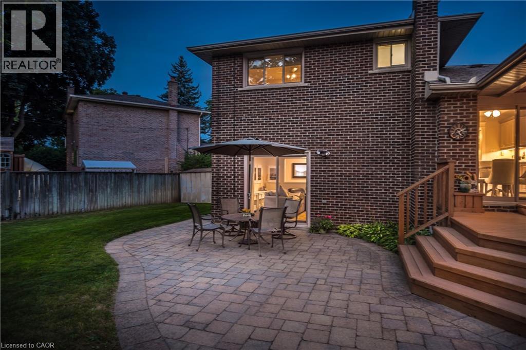 248 APPLEVALE Court, Burlington, Ontario, L7L2B9 — Photo 34