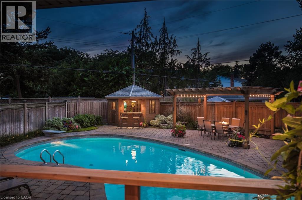 248 APPLEVALE Court, Burlington, Ontario, L7L2B9 — Photo 37