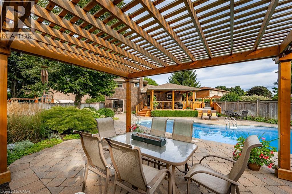 248 APPLEVALE Court, Burlington, Ontario, L7L2B9 — Photo 39