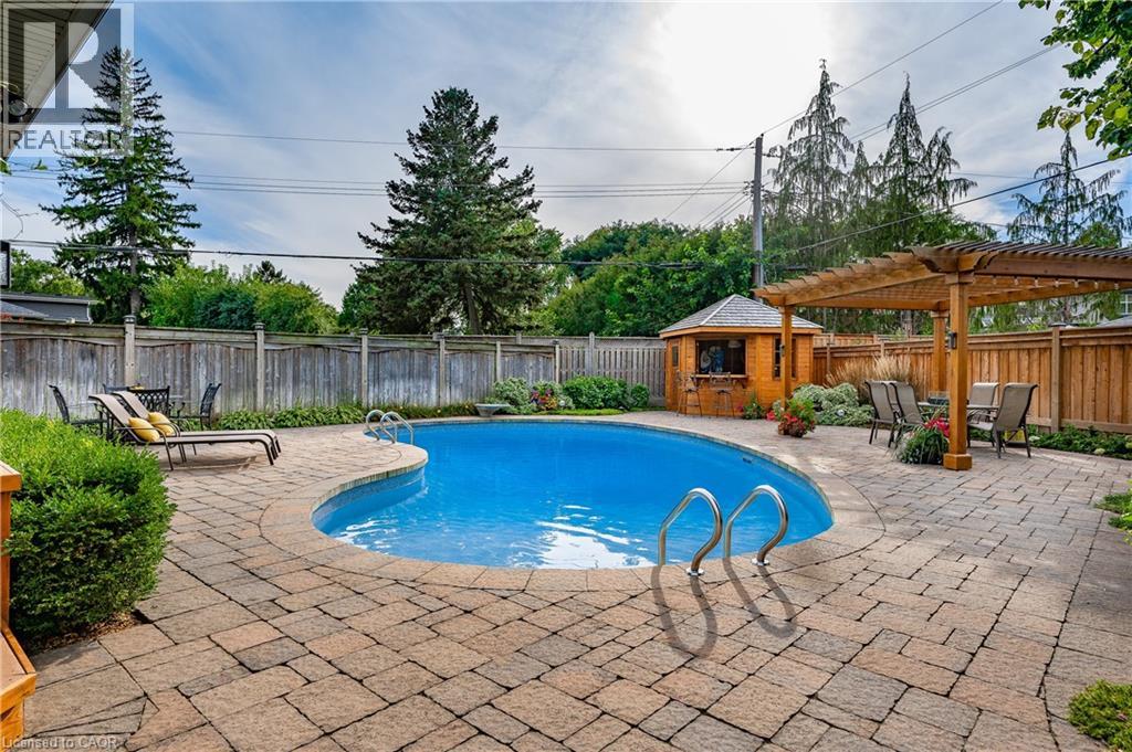 248 APPLEVALE Court, Burlington, Ontario, L7L2B9 — Photo 41