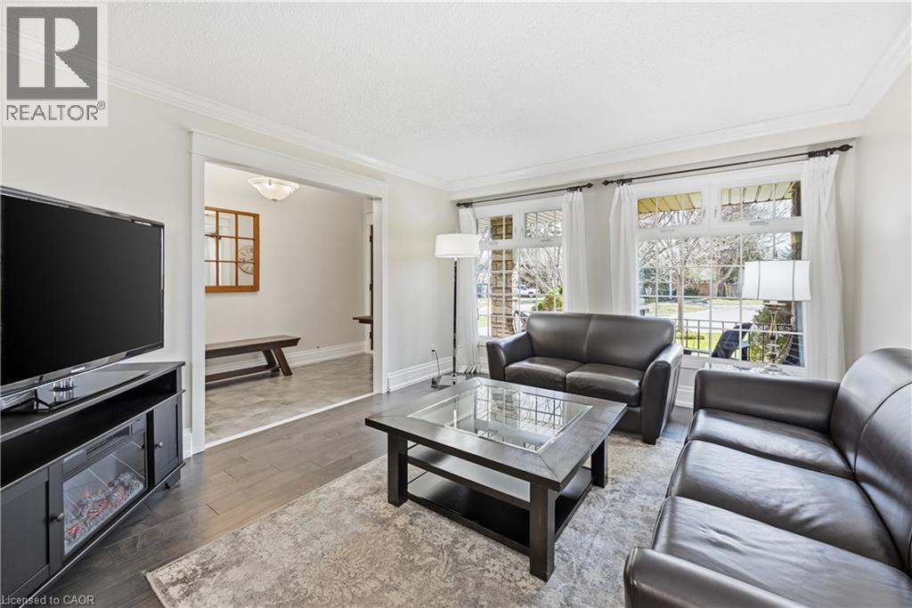 248 APPLEVALE Court, Burlington, Ontario, L7L2B9 — Photo 7