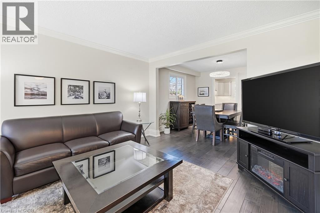 248 APPLEVALE Court, Burlington, Ontario, L7L2B9 — Photo 8