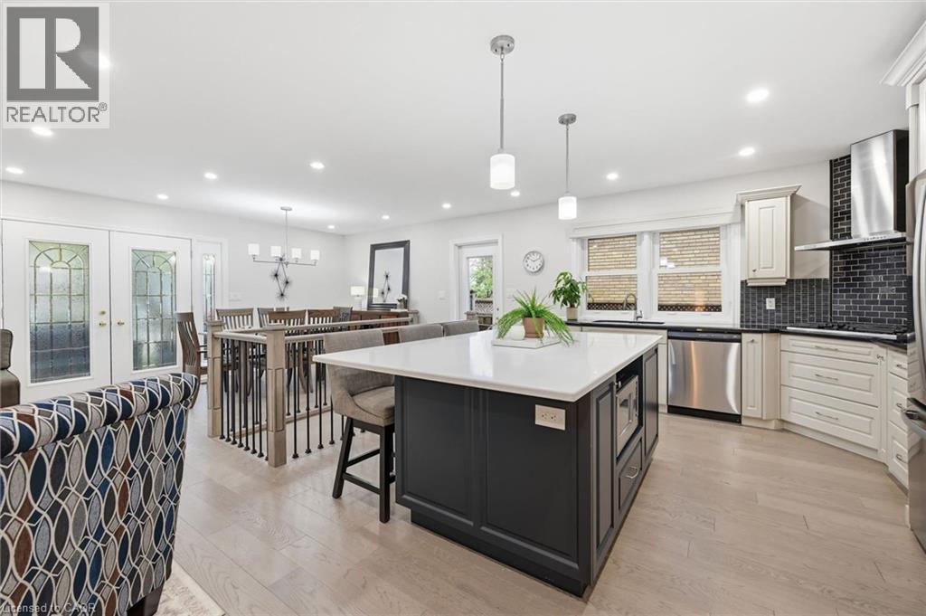 1400 OLGA Drive, Burlington, Ontario, L7S1L2 — Photo 8