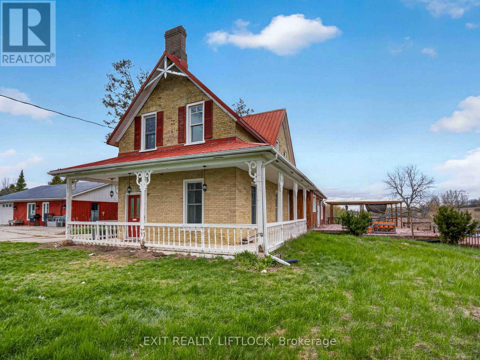 94 HANNAH ROAD - 35