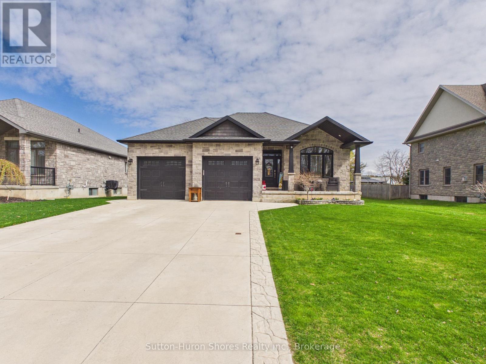 345 RAY STREET - 1