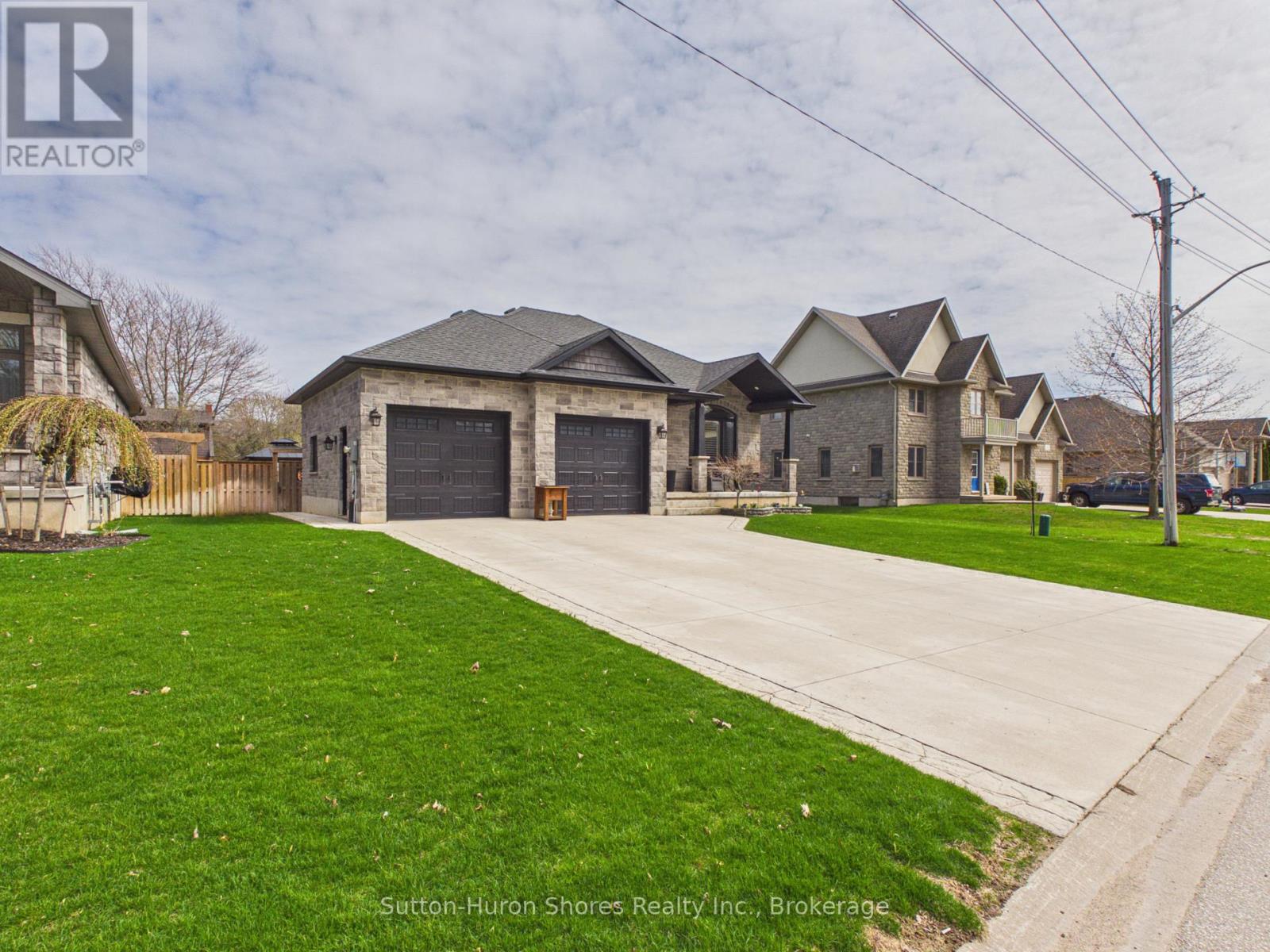 345 RAY STREET - 2