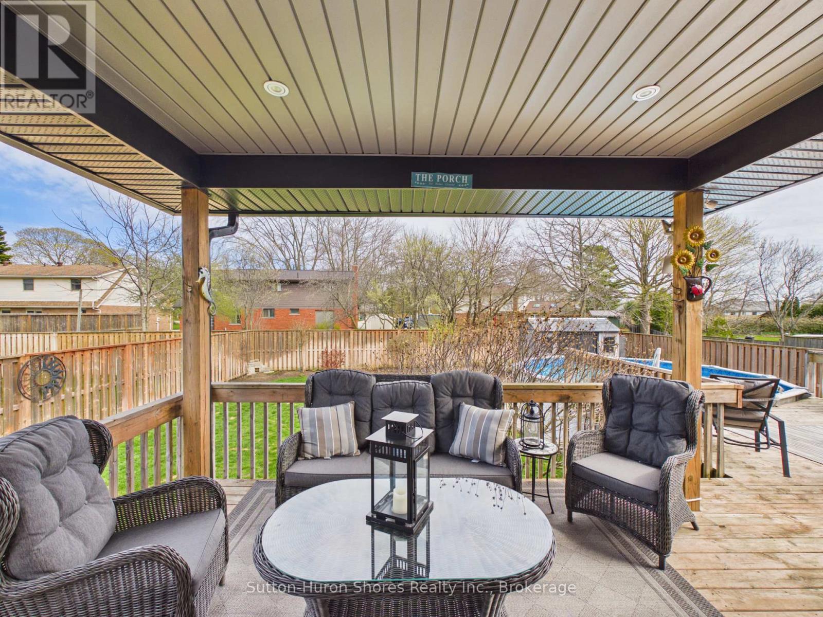 345 RAY STREET - 21
