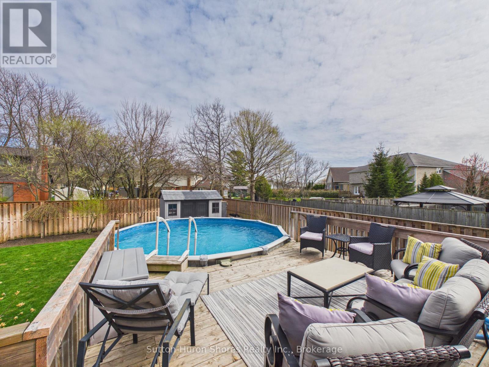 345 RAY STREET - 23