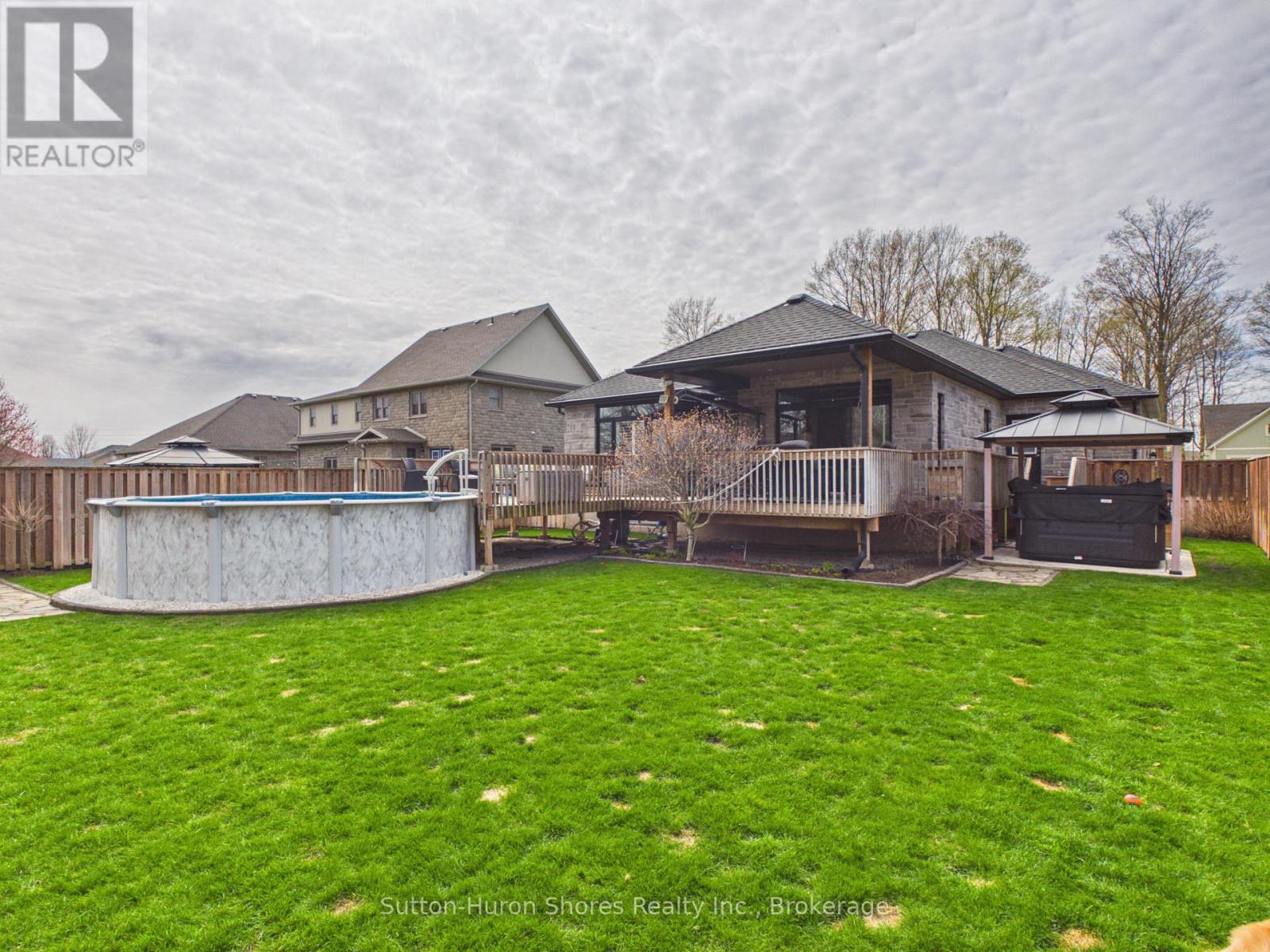 345 RAY STREET - 25