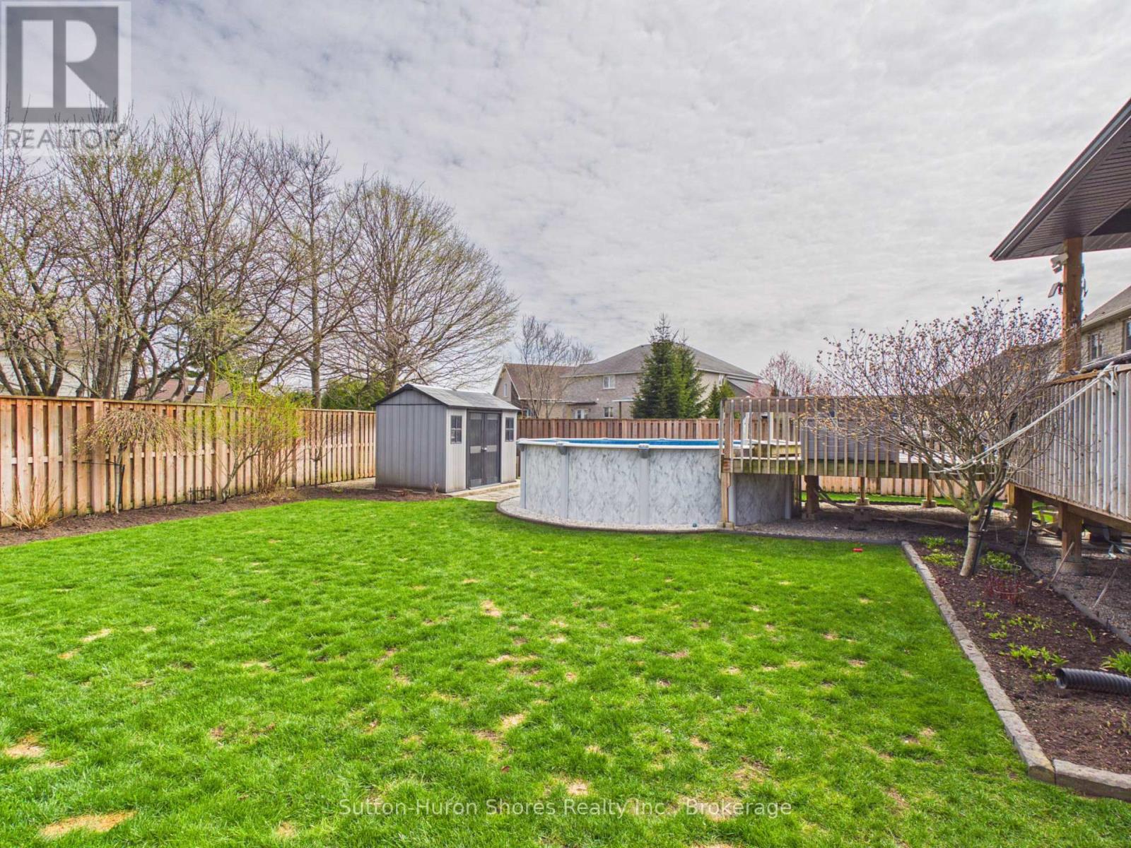 345 RAY STREET - 26