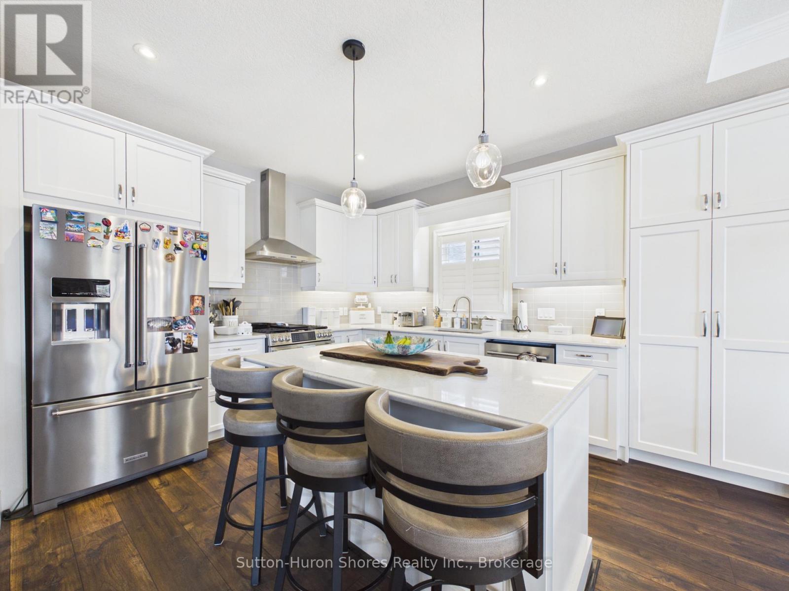 345 RAY STREET - 7