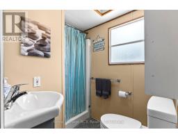 31 Sog-je-wa-sa Drive, Native Leased Lands, ON N0H2G0 Photo 8