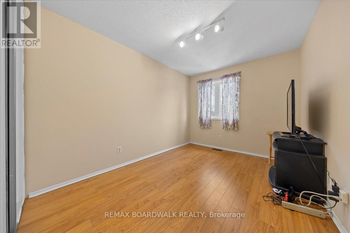 1516 BRIARFIELD CRESCENT - 11