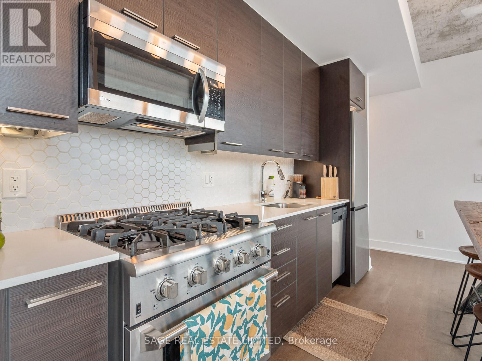 #411 630 QUEEN EAST STREET - 12