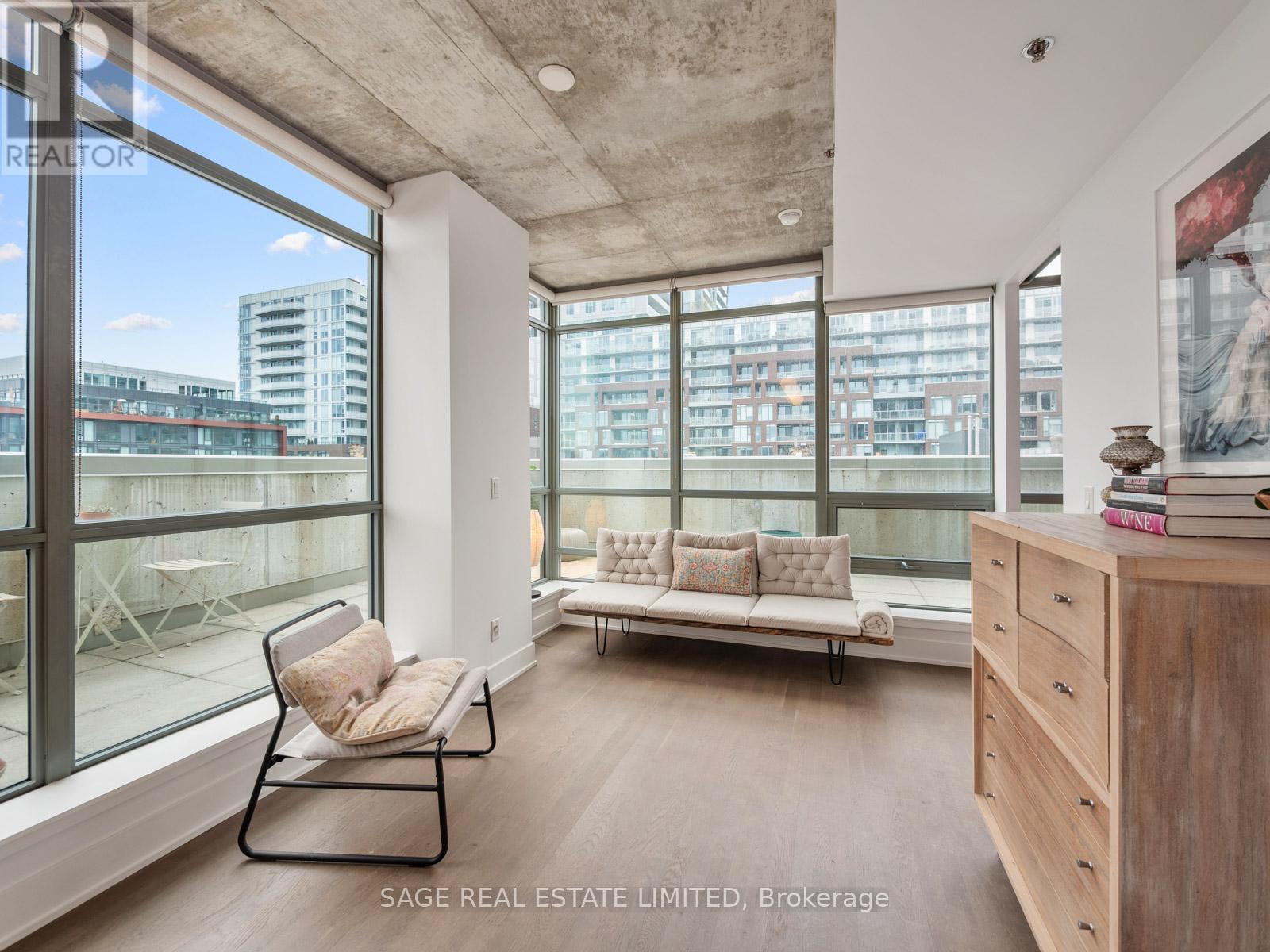 #411 630 QUEEN EAST STREET - 15