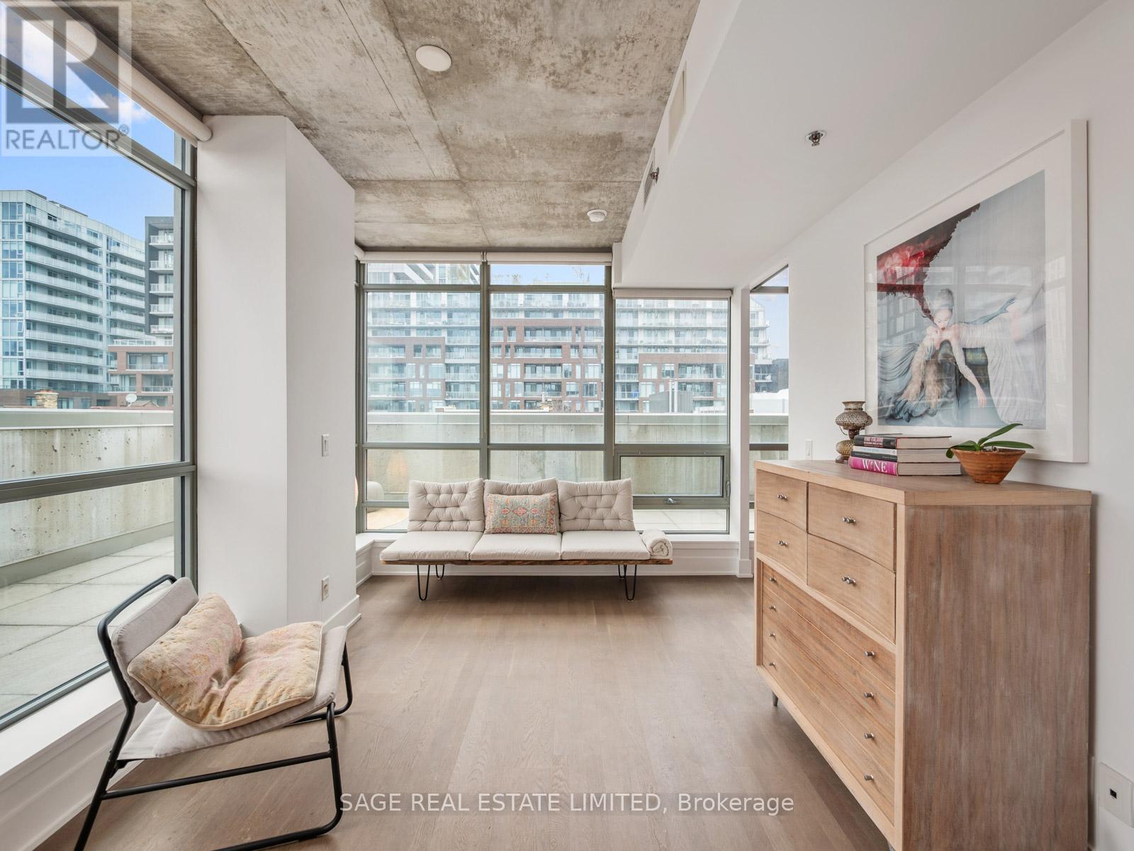 #411 630 QUEEN EAST STREET - 16