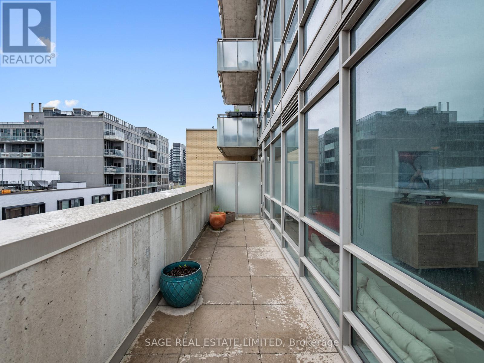 #411 630 QUEEN EAST STREET - 38