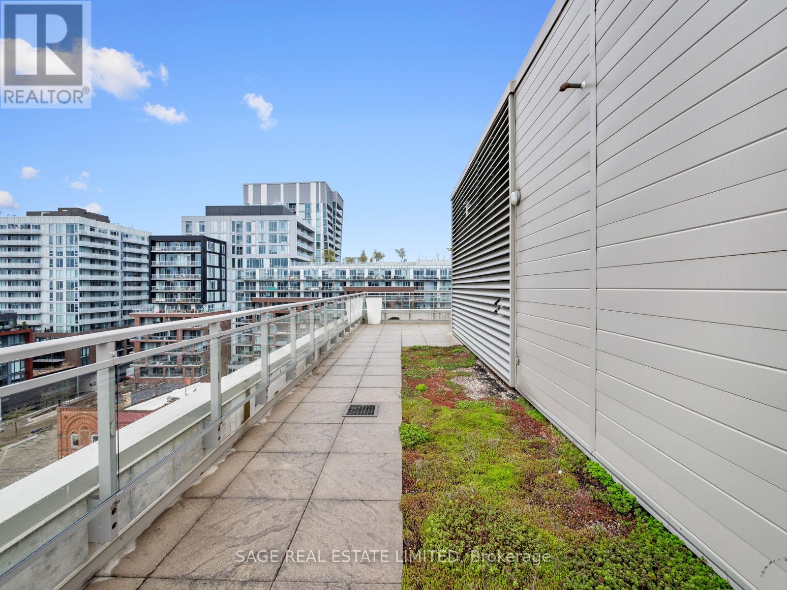 #411 630 QUEEN EAST STREET - 45