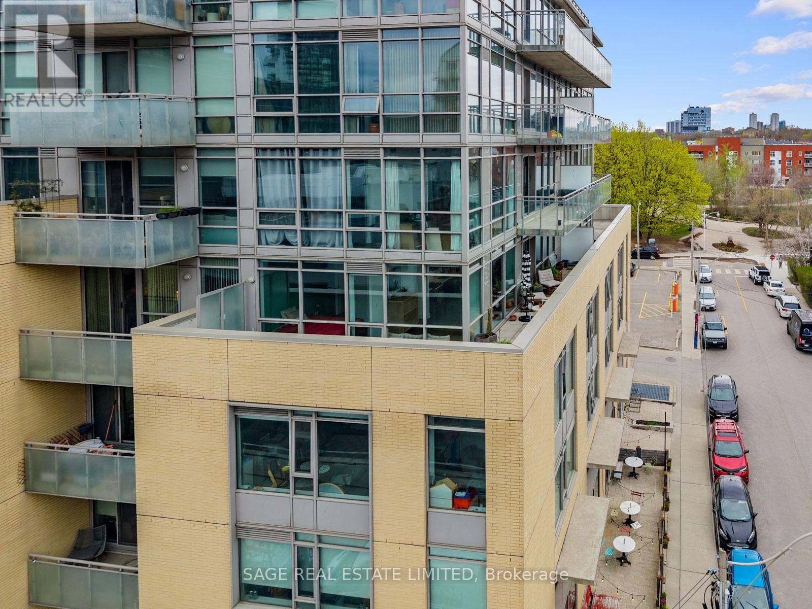 #411 630 QUEEN EAST STREET - 48