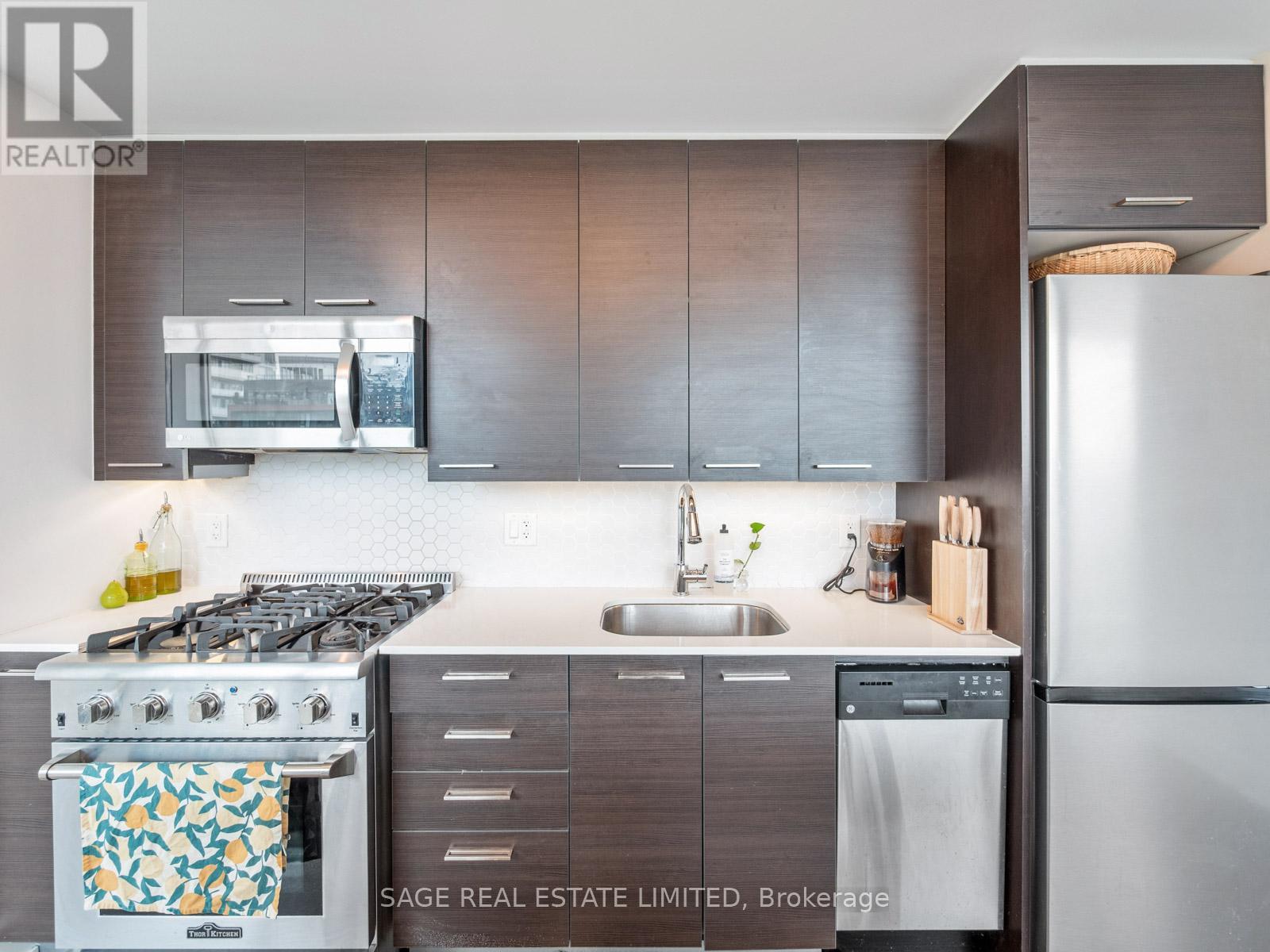 #411 630 QUEEN EAST STREET - 8