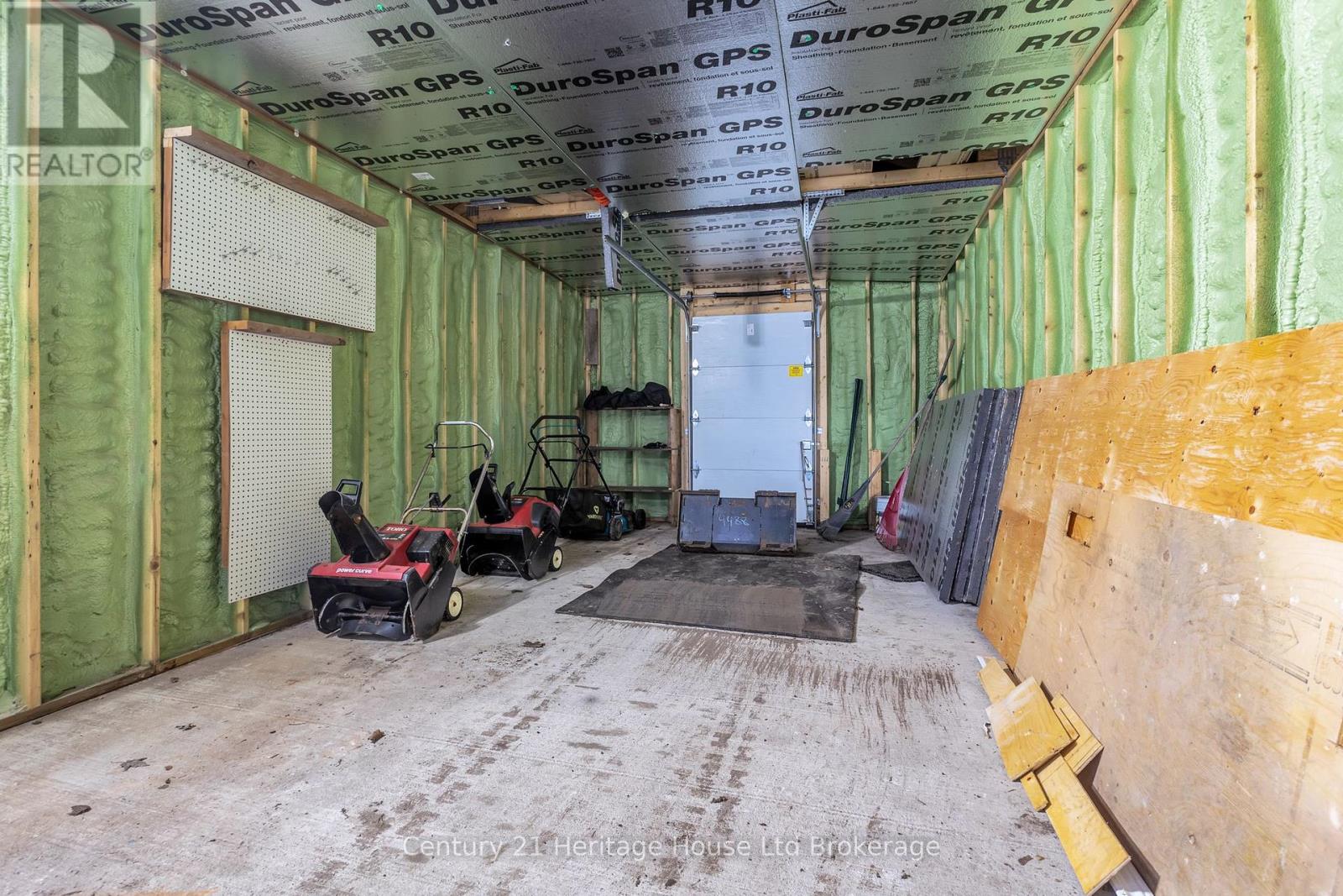 1098 FRANCES STREET - Image 20